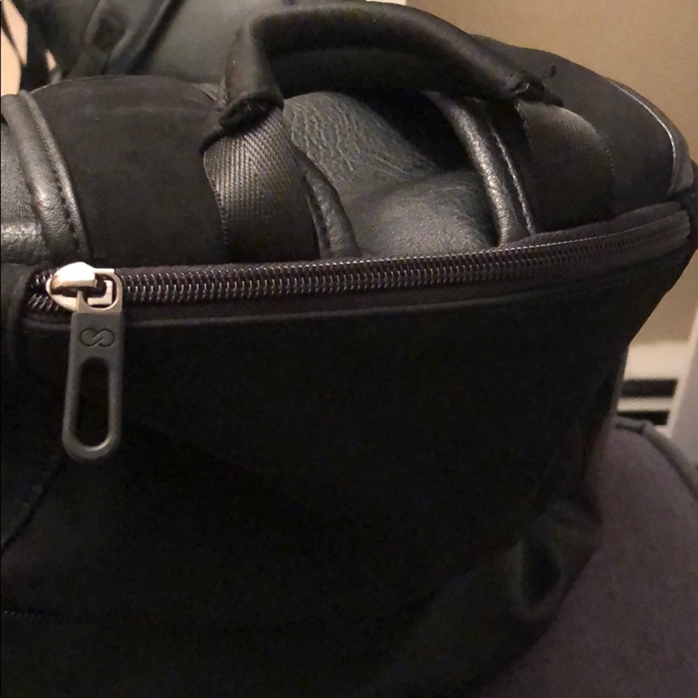 Backpack - Picture 3 of 4